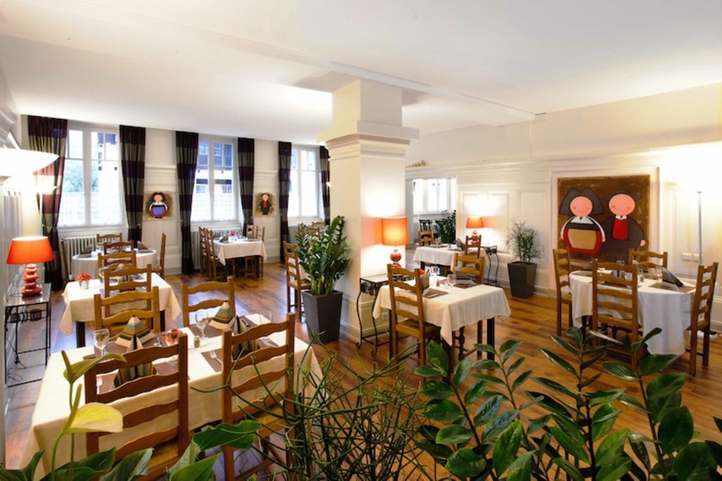 Hotel Restaurant La Cigogne Munster  Buitenkant foto