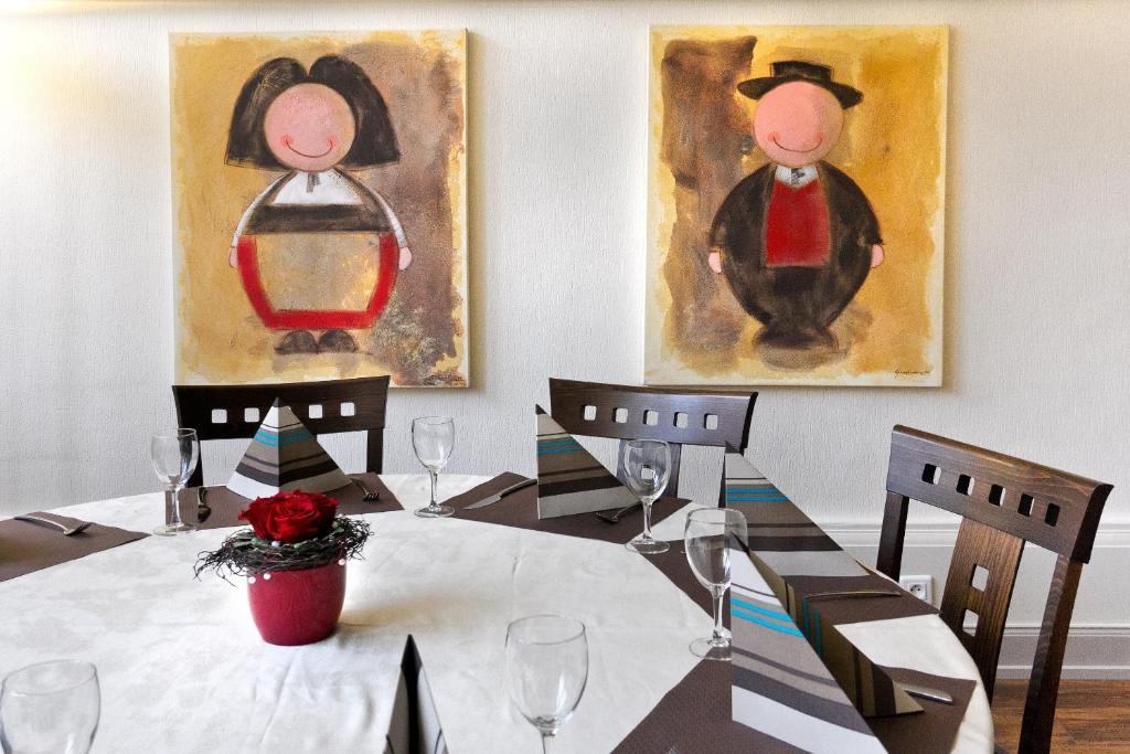 Hotel Restaurant La Cigogne Munster  Buitenkant foto
